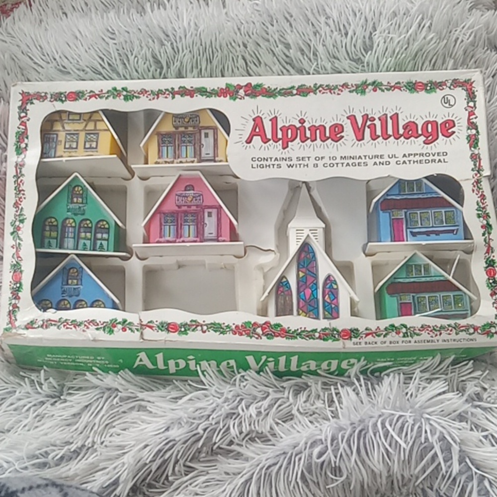 Alpine plastic village set